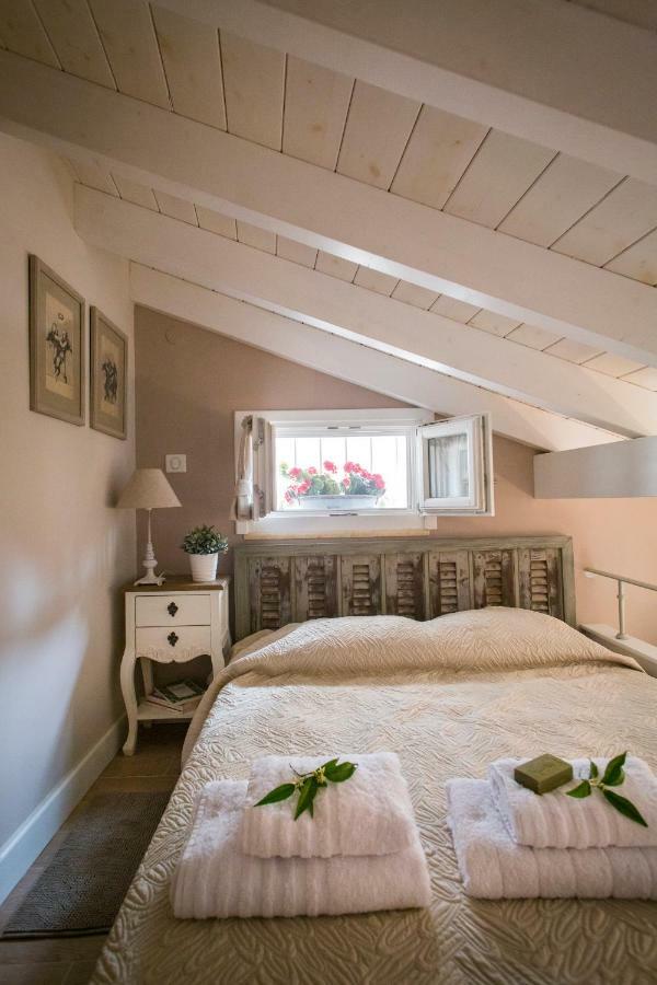 Lianelia Boutique Village House Argyrades Exterior foto