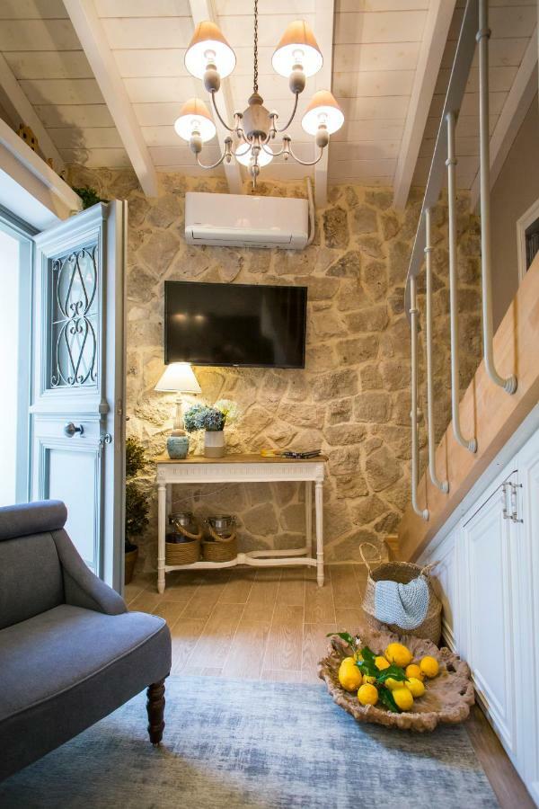 Lianelia Boutique Village House Argyrades Exterior foto